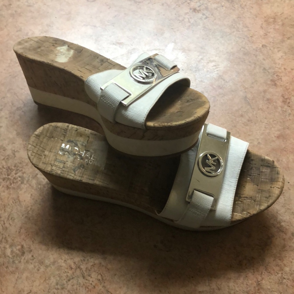 Sandals - Picture 3 of 4